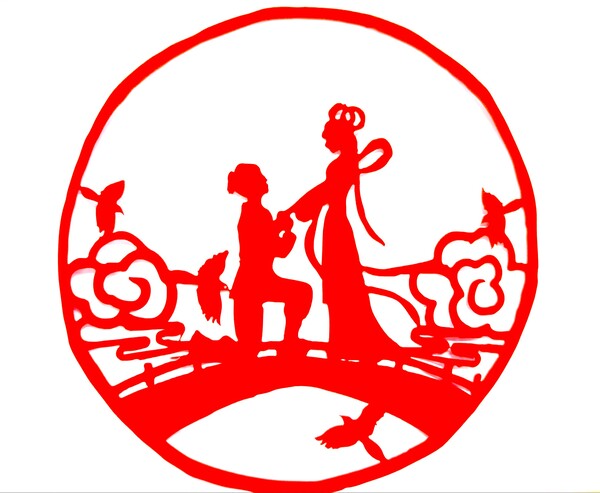 雄安尊龙集团官网智汇城项目七夕剪纸活动--《鹊桥仙情定》（作者：四公司 韦秋练） .jpg