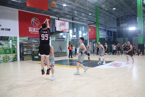 2025年7月，公司进行第二届”我活动、我健全、我欢乐“智信杯篮球赛.JPG